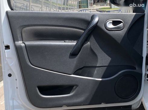 Renault Kangoo 2016 - фото 18