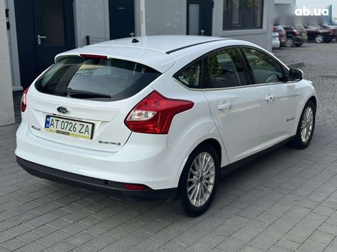 Ford Focus 2014 - фото 6