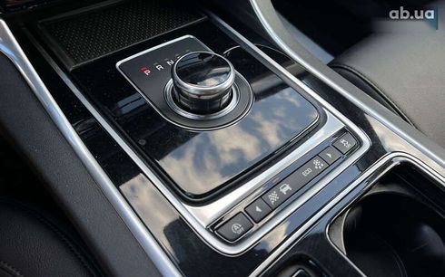 Jaguar XF 2017 - фото 16