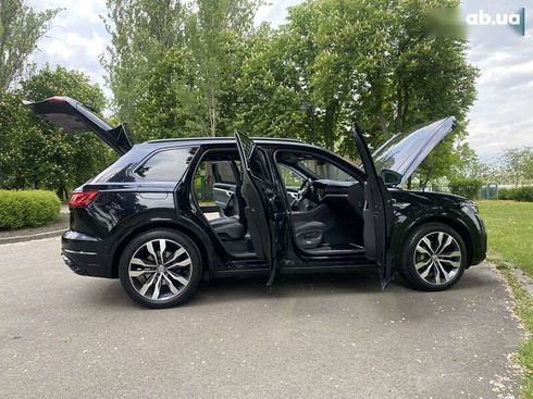Volkswagen Touareg 2019 - фото 15
