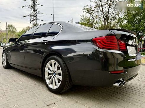 BMW 5 серия 2015 - фото 18