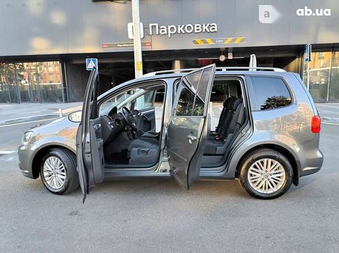 Volkswagen Touran 2015 - фото 12