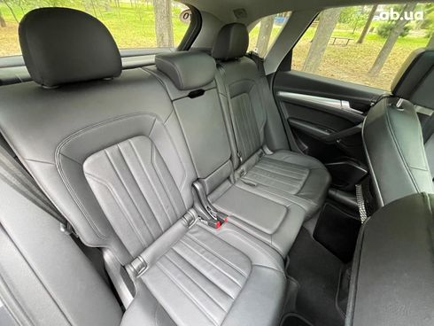 Audi Q5 2020 серый - фото 36