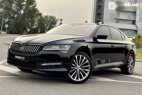 Skoda Superb 2020 - фото 4