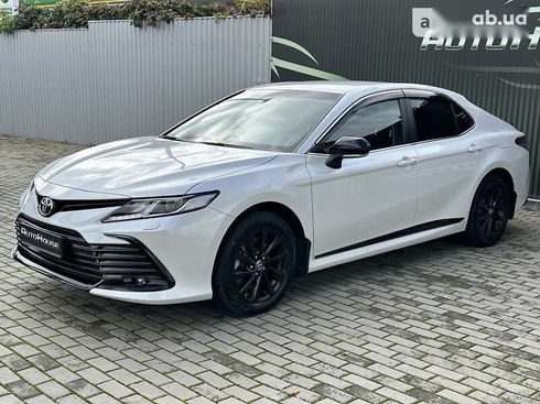 Toyota Camry 2021 - фото 5