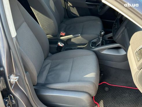 Volkswagen Jetta 2005 серый - фото 20