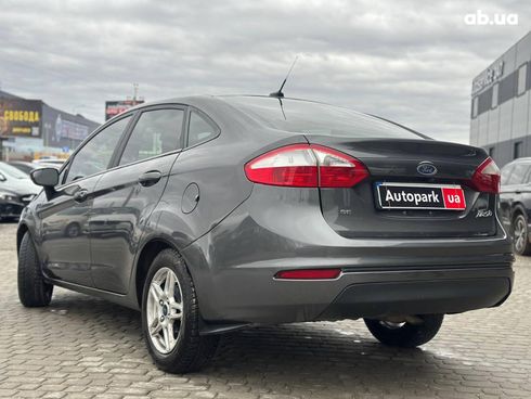 Ford Fiesta 2018 серый - фото 7