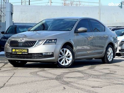 Skoda Octavia 2019 - фото 3