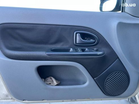 Renault Clio 2006 бежевый - фото 15