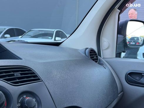 Renault Kangoo 2010 белый - фото 20
