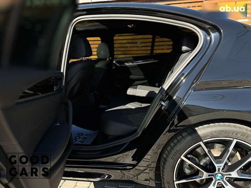 BMW 5 серия 2022 - фото 26