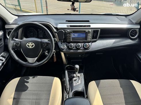 Toyota RAV4 2017 - фото 24