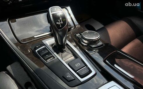 BMW 5 серия 2016 - фото 18