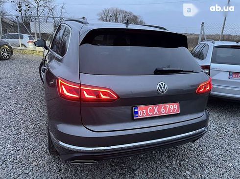 Volkswagen Touareg 2019 - фото 29