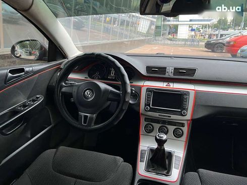 Volkswagen Passat 2009 - фото 23