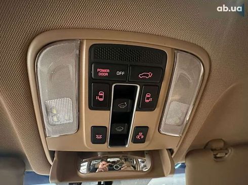 Kia Carnival 2015 - фото 20