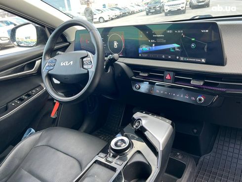 Kia EV6 2021 зеленый - фото 45