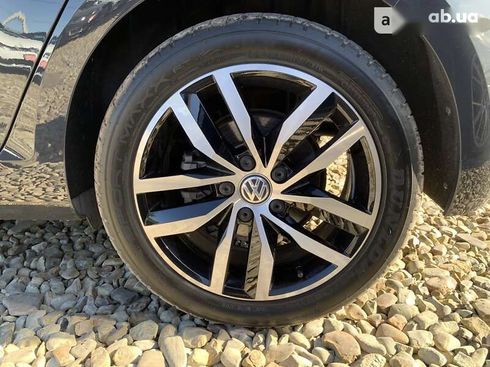 Volkswagen e-Golf 2020 - фото 17