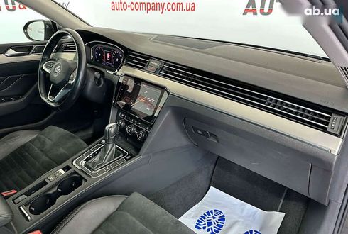 Volkswagen Passat 2019 - фото 11