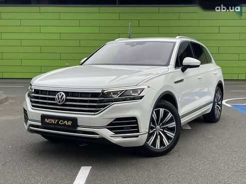 Volkswagen Touareg 2018 - фото 19
