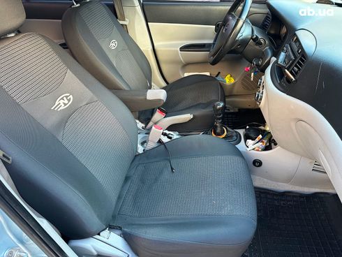Hyundai Accent 2008 серый - фото 13