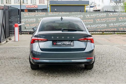 Skoda Octavia 2020 - фото 10