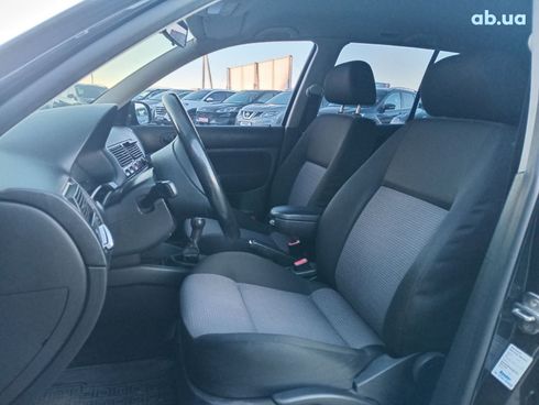 Volkswagen Golf 2000 черный - фото 14