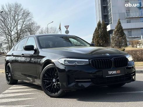 BMW 5 серия 2020 - фото 17