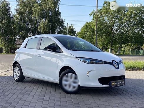 Renault Zoe 2018 - фото 10