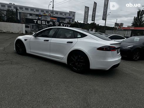 Tesla Model S 2021 - фото 17