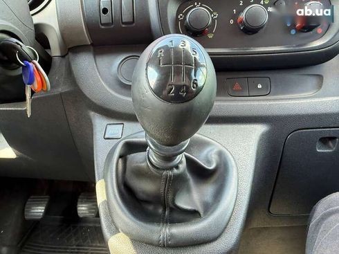 Renault Trafic 2015 - фото 15