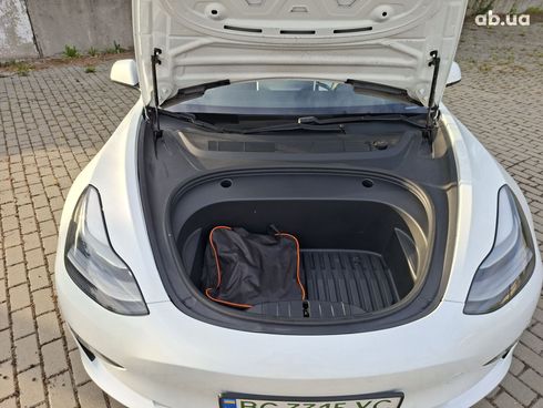Tesla Model 3 2021 белый - фото 12