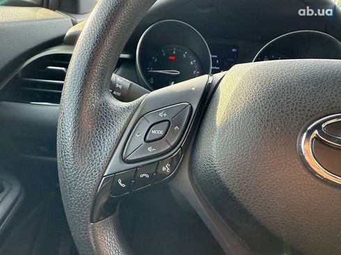 Toyota C-HR 2019 - фото 19