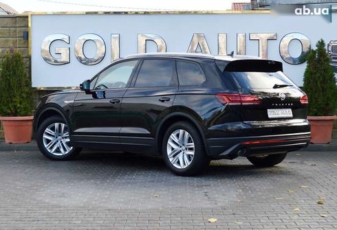 Volkswagen Touareg 2018 - фото 8