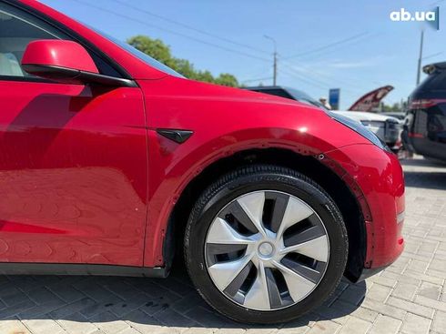 Tesla Model Y 2023 - фото 8