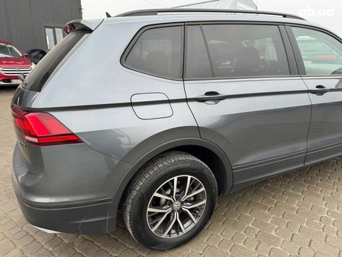 Volkswagen Tiguan 2021 серый - фото 27