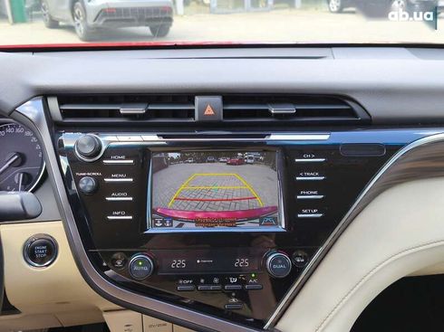 Toyota Camry 2018 - фото 28