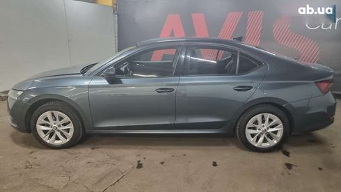 Skoda Octavia 2021 - фото 3