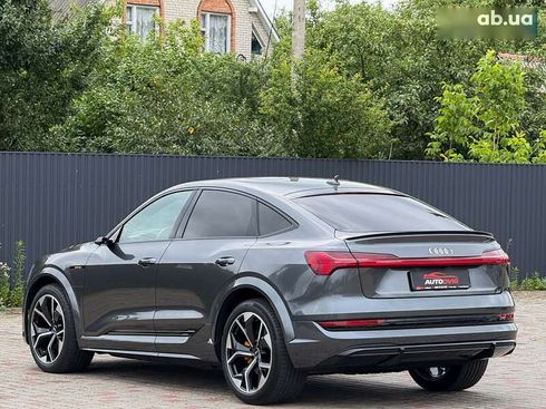 Audi Q4 Sportback e-tron 2021 - фото 6