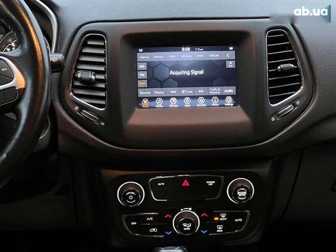 Jeep Compass 2021 - фото 16