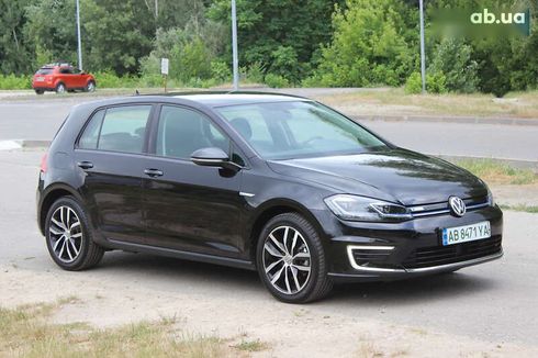 Volkswagen e-Golf 2020 - фото 9