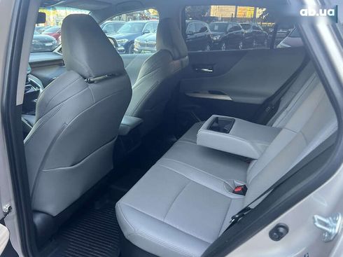 Toyota Venza 2021 - фото 20