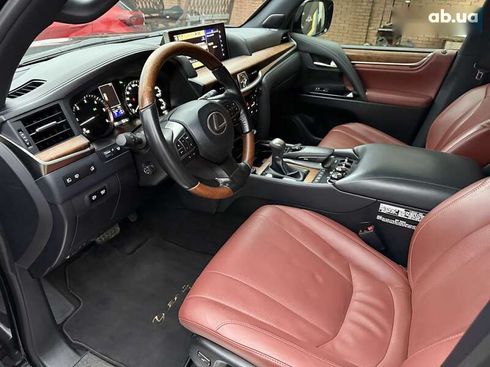 Lexus LX 2019 - фото 2