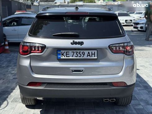 Jeep Compass 2020 - фото 12