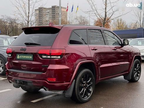 Jeep Grand Cherokee 2017 - фото 11