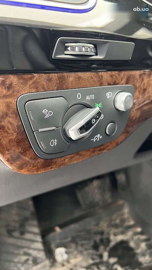 Audi Q7 2017 - фото 14