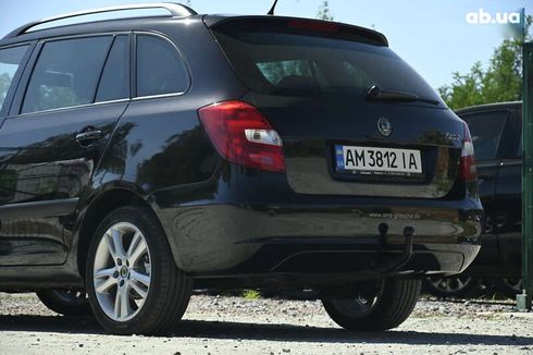 Skoda Fabia 2009 - фото 8