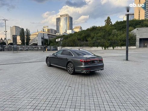 Audi S8 2024 - фото 5