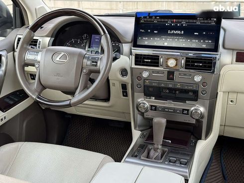 Lexus GX 2019 - фото 23