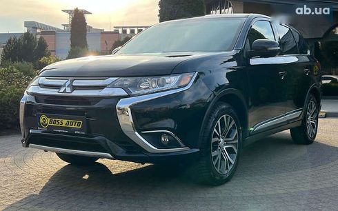Mitsubishi Outlander 2017 - фото 3